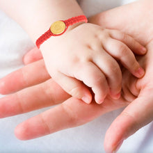 Cargar imagen en el visor de la galería, Pulsera Para Bebe Roja con San Benito