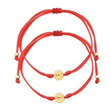 Cargar imagen en el visor de la galería, Set de 2 Pulseras Hilo Rojo con Iniciales