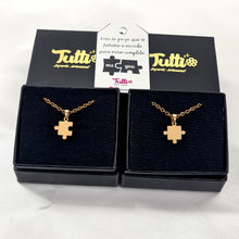 Cargar imagen en el visor de la galería, Set de 2 Collares de Rompecabezas
