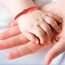 Cargar imagen en el visor de la galería, Pulsera Para Bebe Roja con Ojo Turco Rojo
