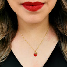 Cargar imagen en el visor de la galería, Collar Manzana Swarovski
